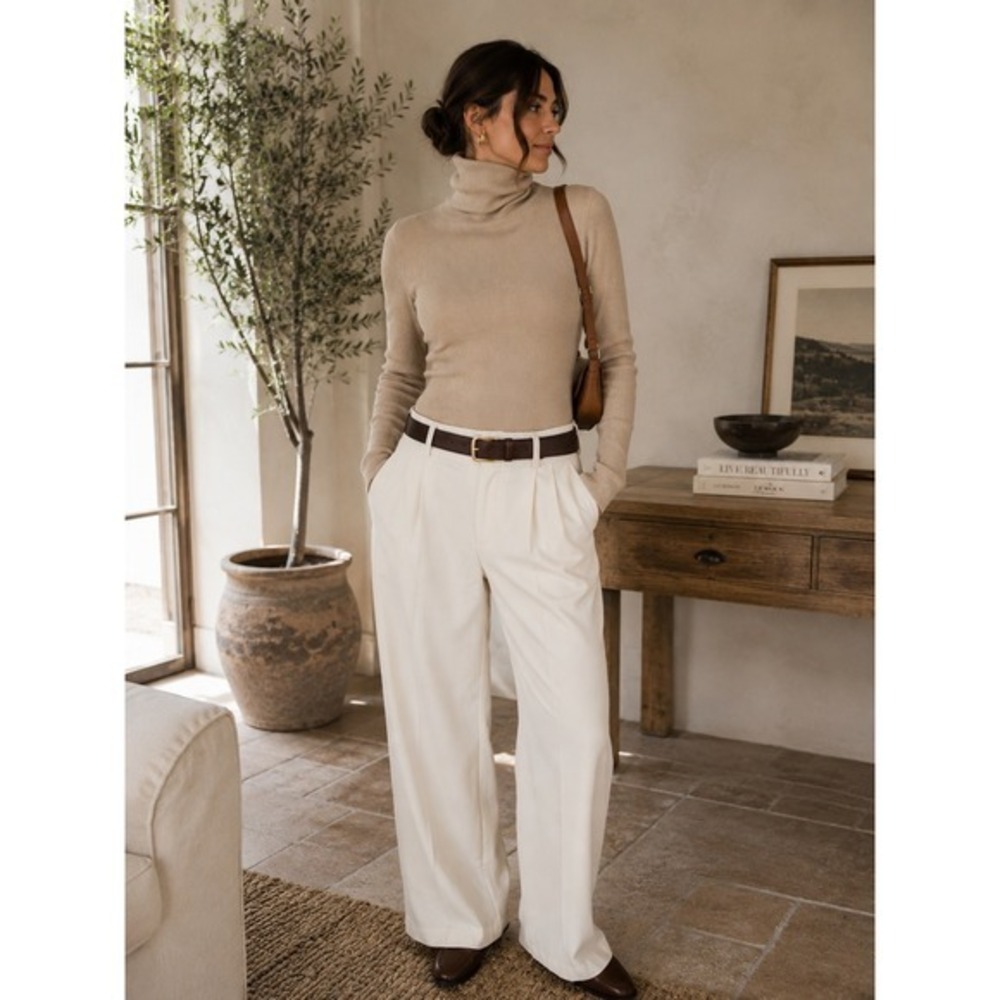 Ambiance Beige Ribbed Turtleneck Top Size S Cotton Stretch Long Sleeve‎ Basic